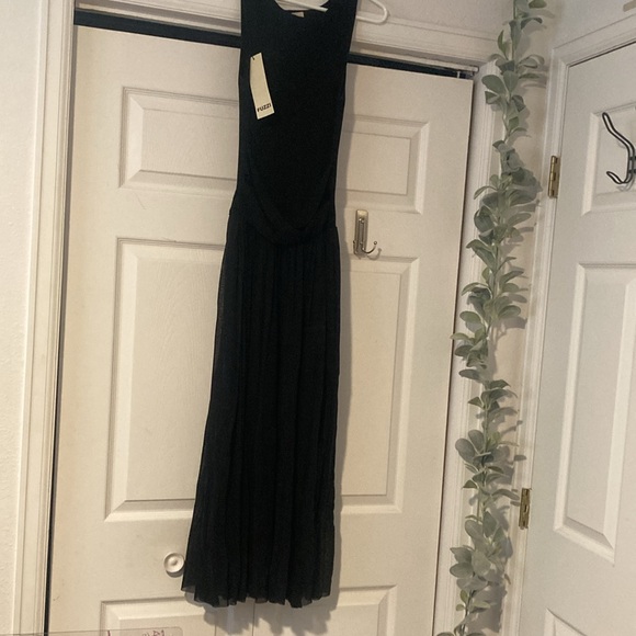 Fuzzi Dress - Picture 3 of 12